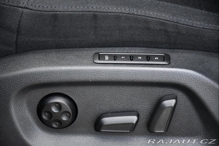 Škoda Yeti 2.0TDi DSG 4X4 TAŽNÉ PANO 2010