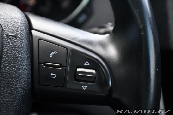 Škoda Yeti 2.0TDi DSG 4X4 TAŽNÉ PANO 2010