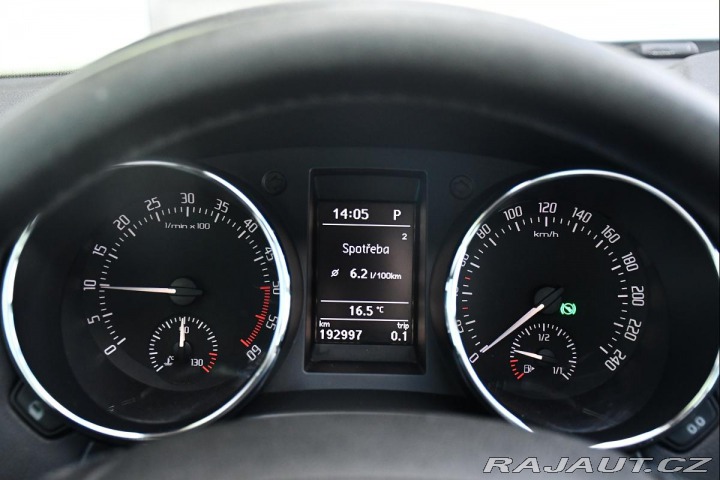 Škoda Yeti 2.0TDi DSG 4X4 TAŽNÉ PANO 2010