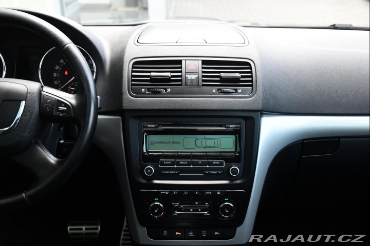 Škoda Yeti 2.0TDi DSG 4X4 TAŽNÉ PANO 2010