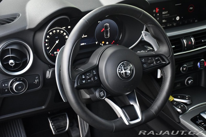 Alfa Romeo Stelvio VELOCE Q4 1M ZÁRUKA 2024