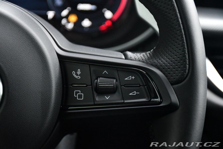 Alfa Romeo Stelvio VELOCE Q4 1M ZÁRUKA 2024