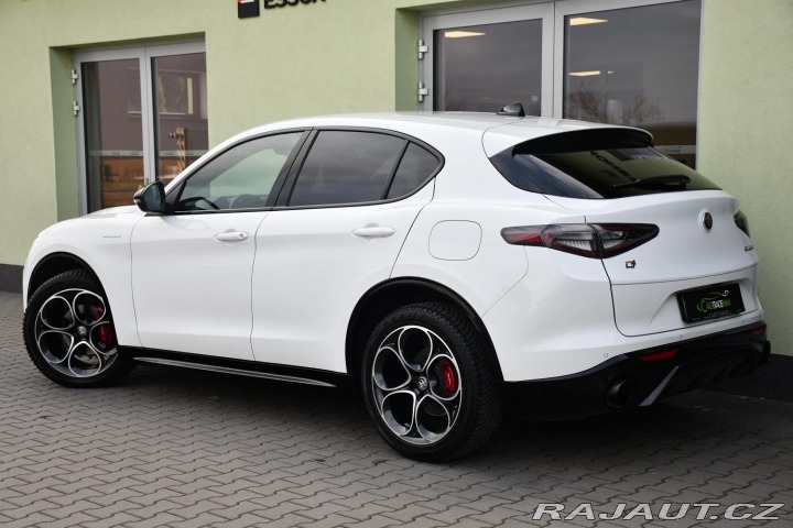 Alfa Romeo Stelvio VELOCE Q4 1M ZÁRUKA 2024