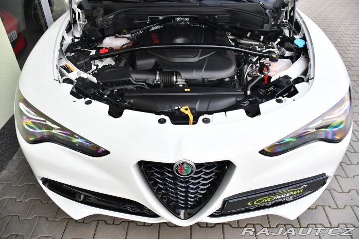 Alfa Romeo Stelvio VELOCE Q4 1M ZÁRUKA 2024