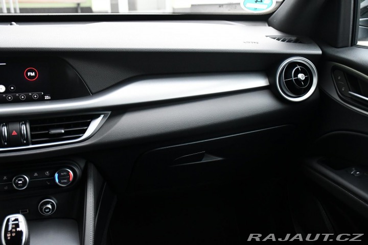 Alfa Romeo Stelvio VELOCE Q4 1M ZÁRUKA 2024