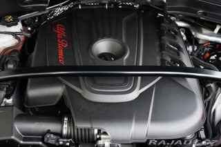 Alfa Romeo Stelvio VELOCE Q4 1M ZÁRUKA 2024