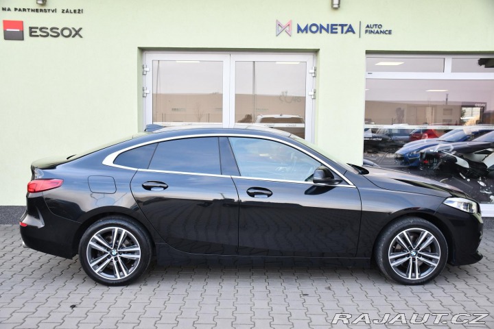 BMW 2 218d TAŽNÉ HUD ČR 1M 2021