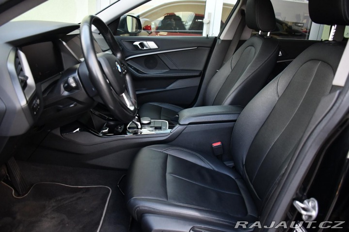 BMW 2 218d TAŽNÉ HUD ČR 1M 2021