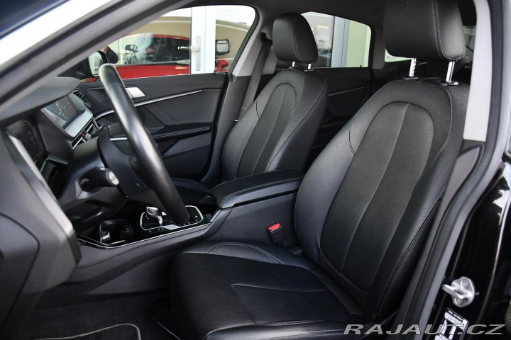 BMW 2 218d TAŽNÉ HUD ČR 1M 2021