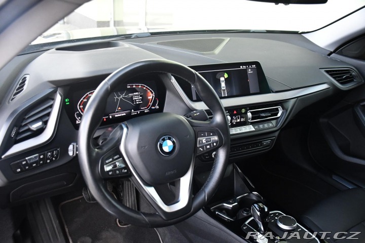 BMW 2 218d TAŽNÉ HUD ČR 1M 2021