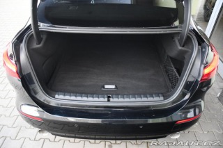 BMW 2 218d TAŽNÉ HUD ČR 1M 2021