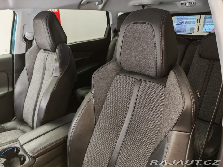 Peugeot 5008 automat , 7míst , 1,5Hdi 2019