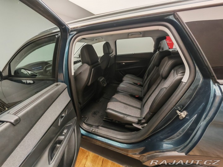 Peugeot 5008 automat , 7míst , 1,5Hdi 2019