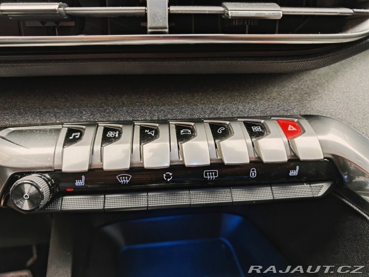 Peugeot 5008 automat , 7míst , 1,5Hdi 2019