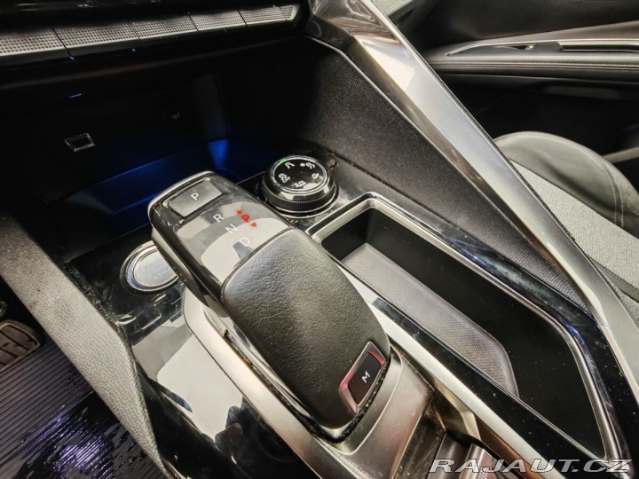 Peugeot 5008 automat , 7míst , 1,5Hdi 2019