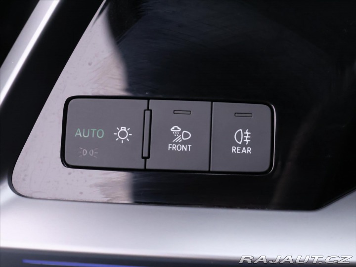 Audi A3 1,5 TSI 110kW S-LINE LED 2024