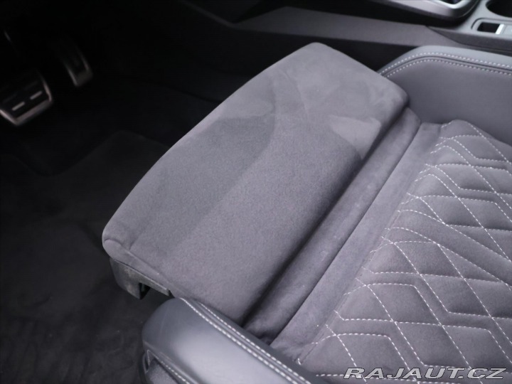 Audi A3 1,5 TSI 110kW S-LINE LED 2024