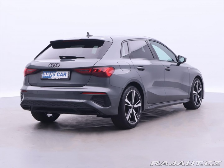 Audi A3 1,5 TSI 110kW S-LINE LED 2024