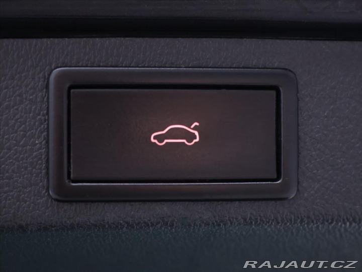 Škoda Octavia 2,0 TSI 162kW Navi Xenon 2013