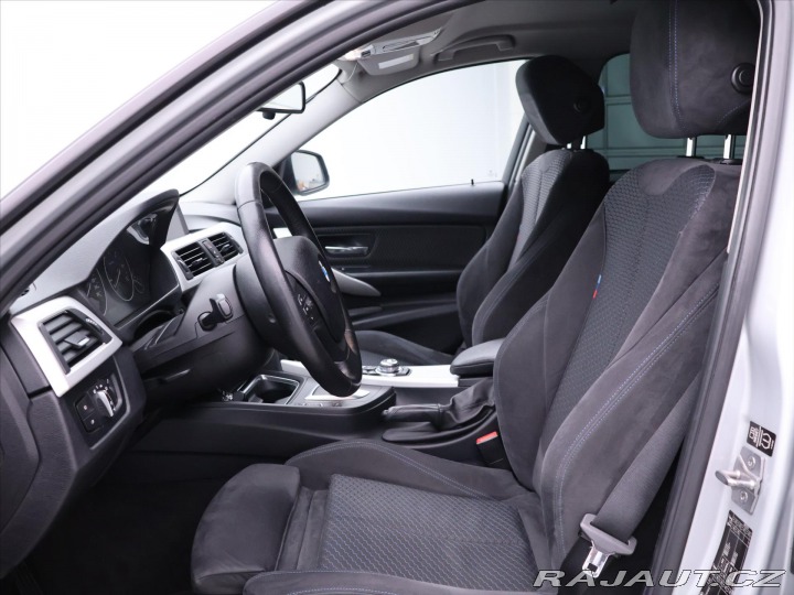 BMW 3 3,0 330d 190kW Sport M-Pa 2012