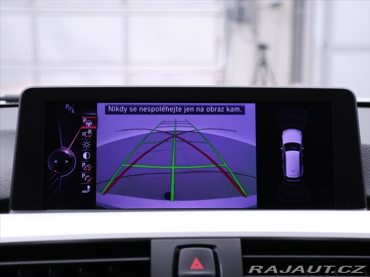 BMW 3 3,0 330d 190kW Sport M-Pa 2012