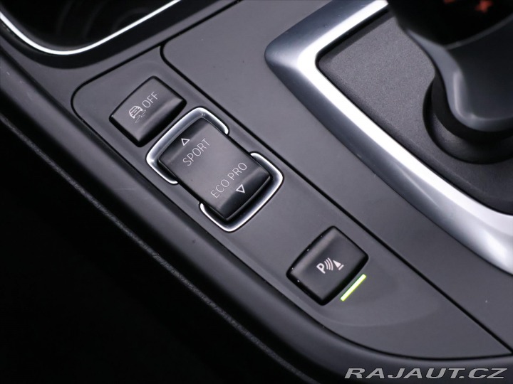 BMW 3 3,0 330d 190kW Sport M-Pa 2012