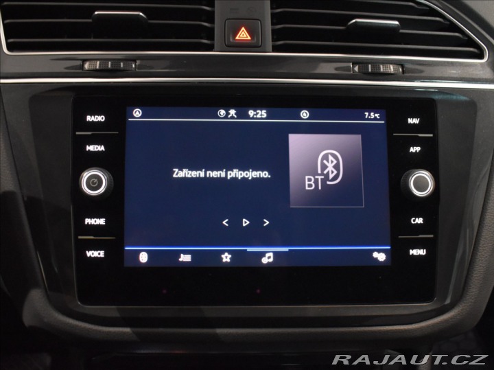 Volkswagen Tiguan 2,0 LIFE Adapt,Bezklíč 2021