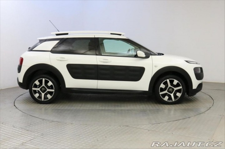 Citroën C4 Cactus 1,6 2015