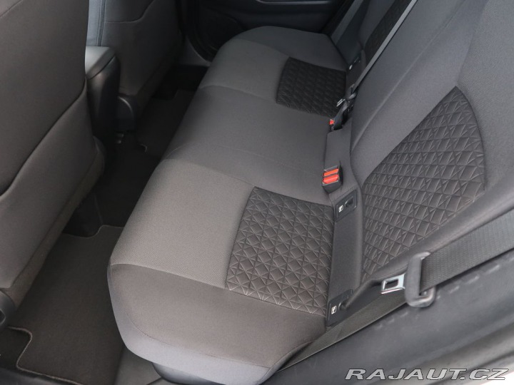 Toyota C-HR 1.8Hybrid,CZ,1Maj,Style 2022