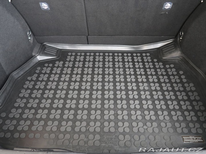 Toyota C-HR 1.8Hybrid,CZ,1Maj,Style 2022