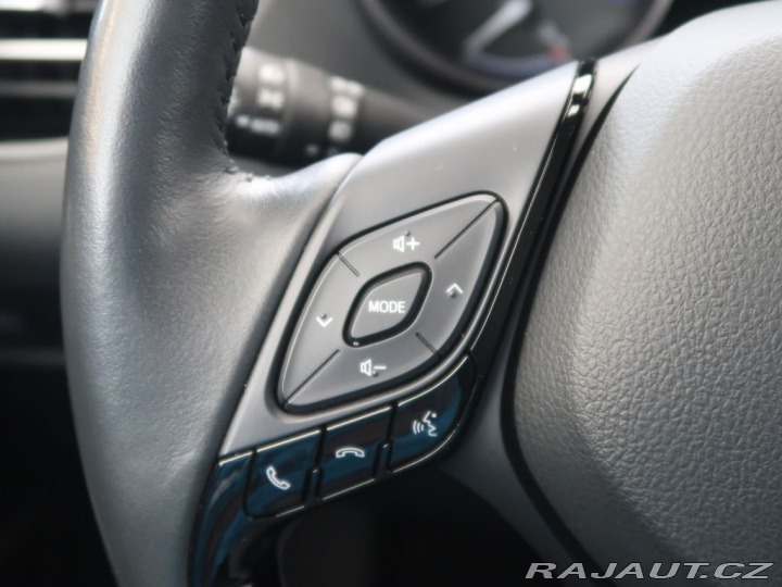 Toyota C-HR 1.8Hybrid,CZ,1Maj,Style 2022