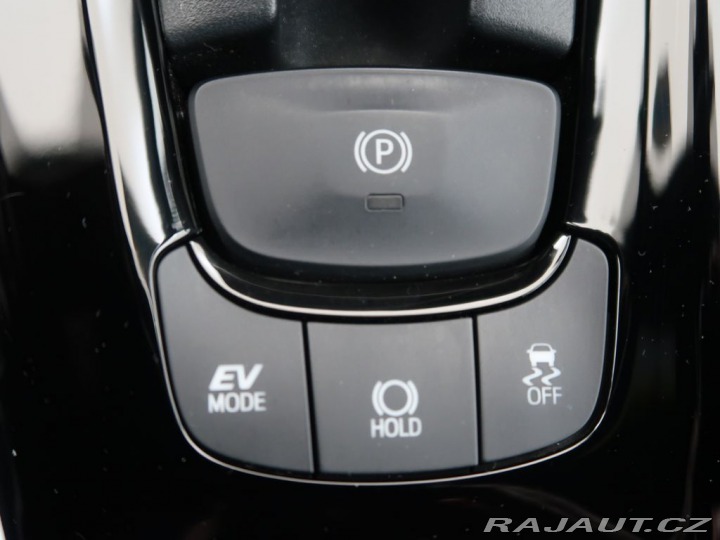 Toyota C-HR 1.8Hybrid,CZ,1Maj,Style 2022