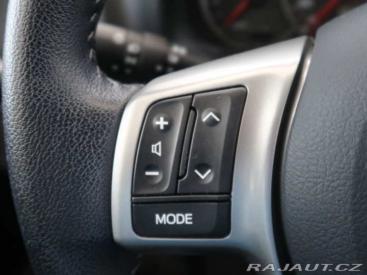 Toyota Yaris 1.0VVT-i,1Maj,Manuál,Acti 2012