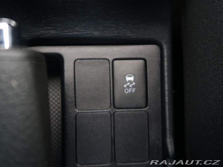 Toyota Yaris 1.0VVT-i,1Maj,Manuál,Acti 2012