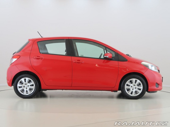 Toyota Yaris 1.0VVT-i,1Maj,Manuál,Acti 2012