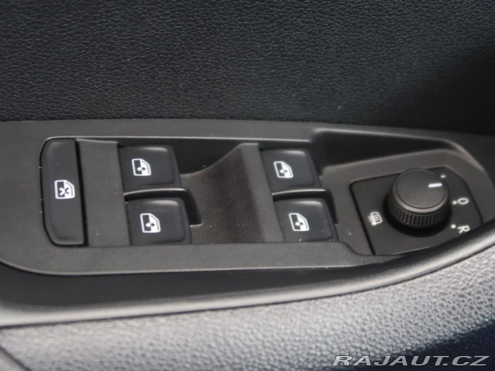 Škoda Karoq 1.0TSI,CZ,Tažné,Ambition 2019