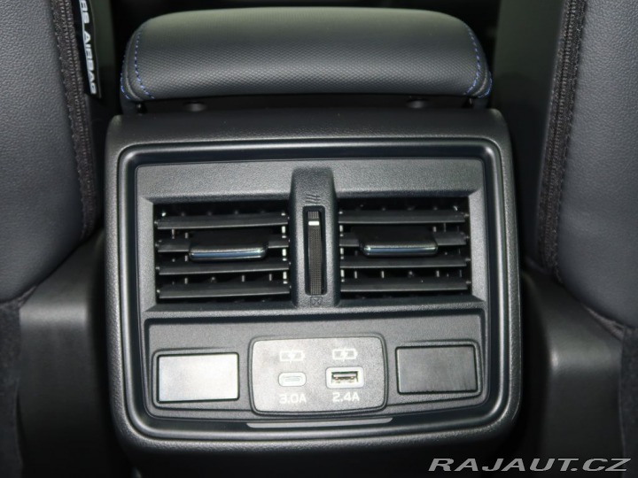 Subaru Forester 4X4 COMFORT NAVI. Předvád 2025