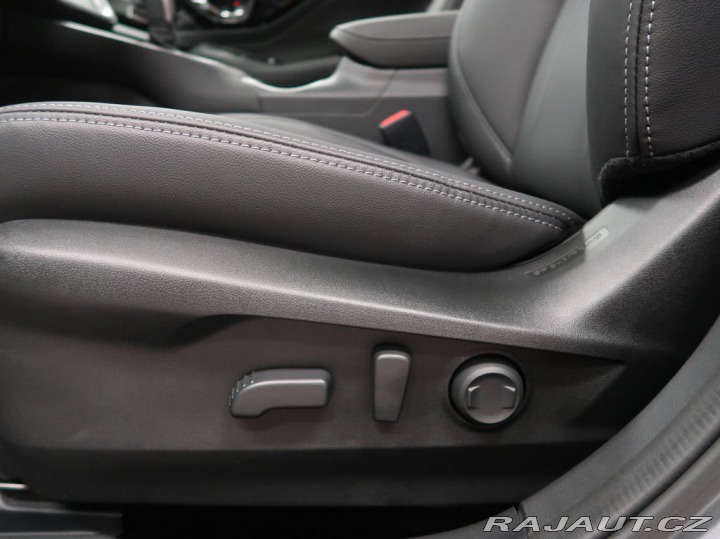 Subaru Outback 4X4 Touring + černá kůže 2025