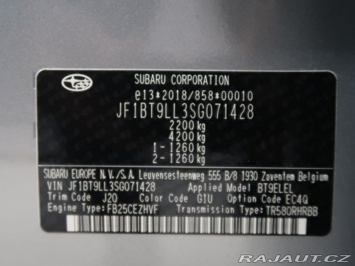 Subaru Outback 4X4 Touring + černá kůže 2025