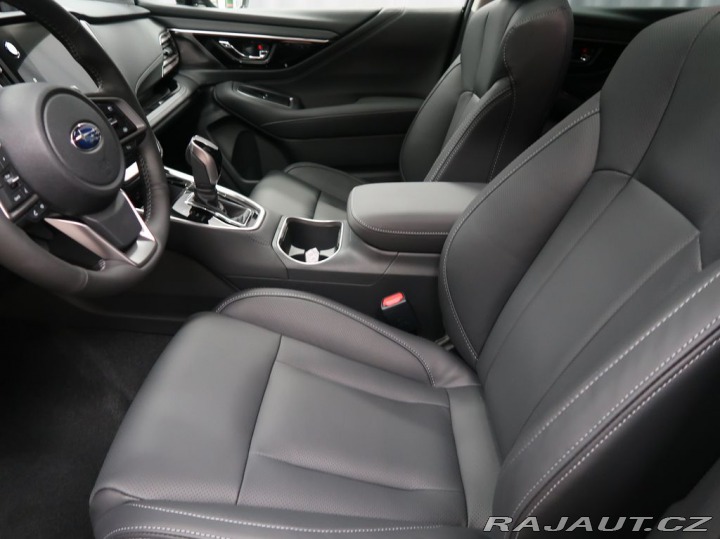 Subaru Outback 4X4 Touring + černá kůže 2025
