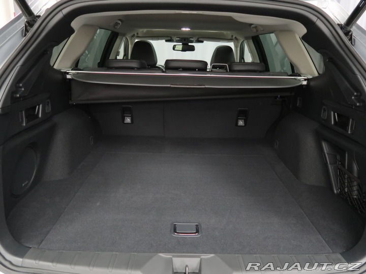 Subaru Outback 4X4 Touring + černá kůže 2025