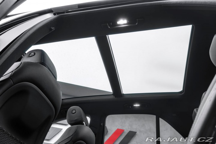 Mercedes-Benz GLE d 4M AMG LED PANO 360 1800