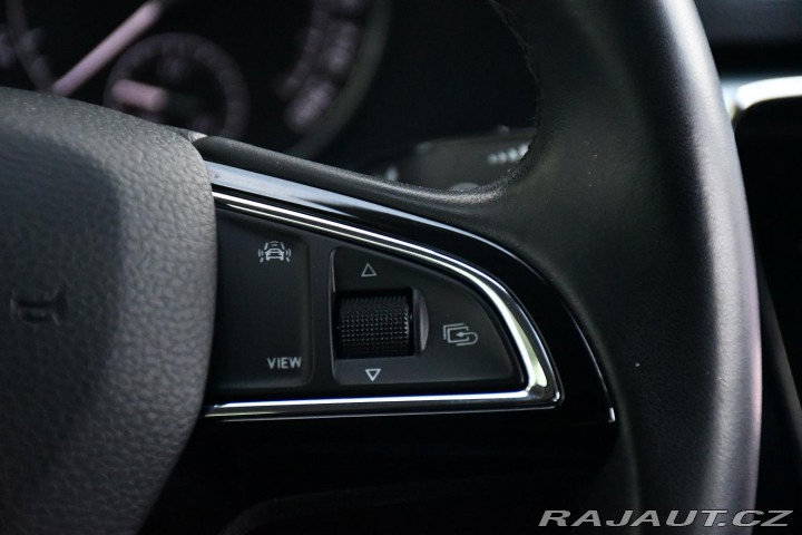 Škoda Superb 2.0TDi DSG REZERVACE 2019