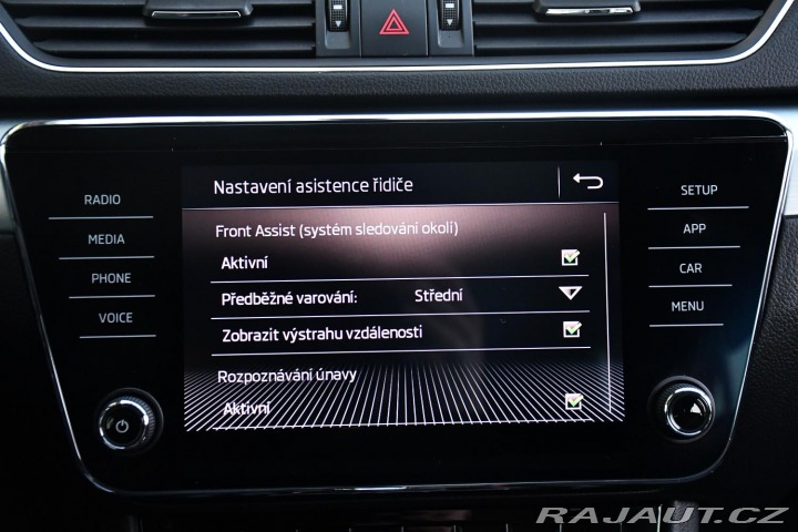Škoda Superb 2.0TDi DSG CARPLAY ČR 2019
