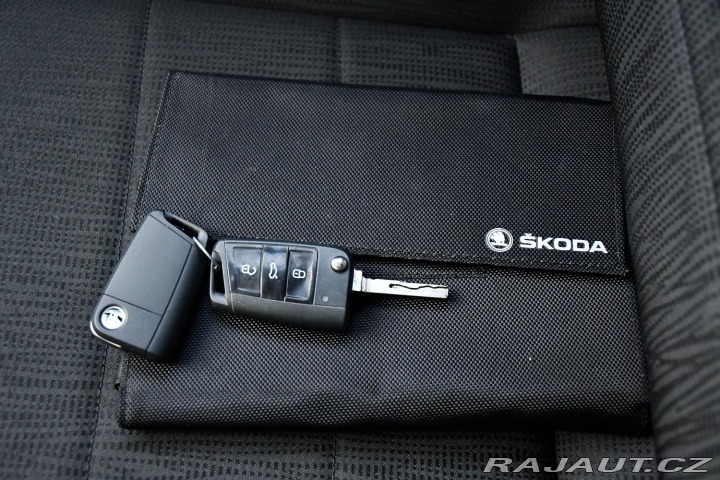 Škoda Superb 2.0TDi CARPLAY ČR 2019