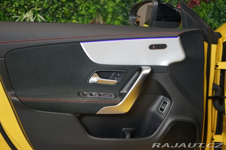 Mercedes-Benz CLA 200*AMG*DISTRONIC*KEYLESS 2023