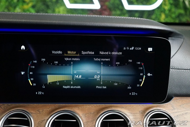 Mercedes-Benz E 400d*4M*360*NEZ.TOP*ŠÍBR* 2020