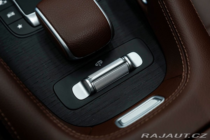 Mercedes-Benz GLE 4Matic, AMG Line, PANO, A 2023