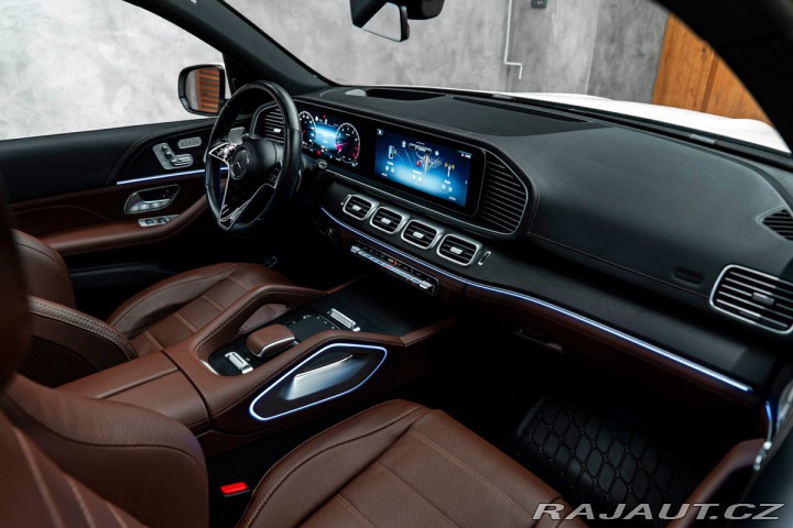 Mercedes-Benz GLE 4Matic, AMG Line, PANO, A 1800