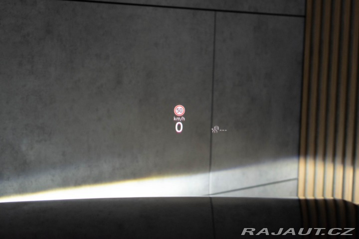 Škoda Superb 2.0 TDI L&K REZERVACE 2025